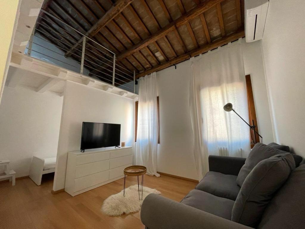 Casa Vacanze Giorgetta Palazzina Privata Di Due Piani Кьоджа Экстерьер фото
